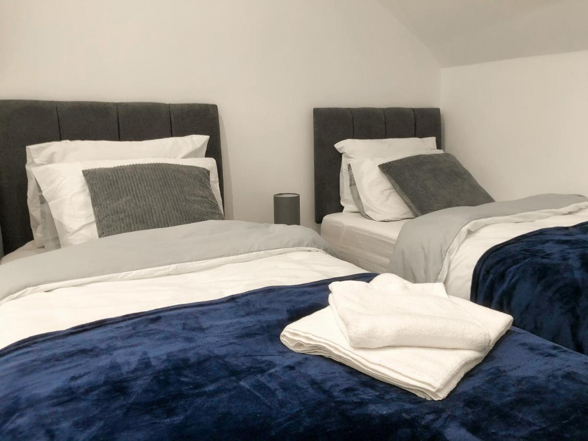 10Min To City - Free Parking - Private Studio - Contractor Friendly مانشستر المظهر الخارجي الصورة