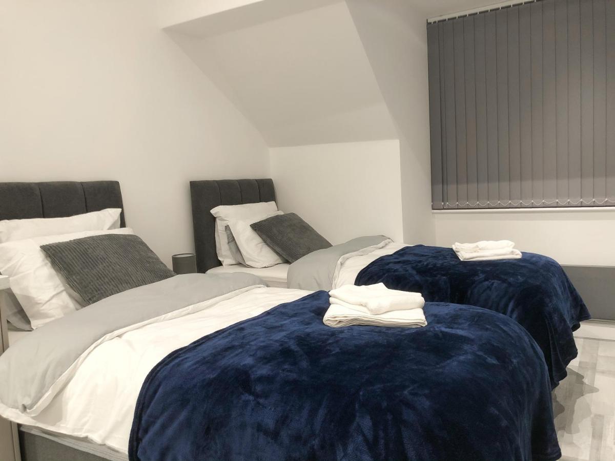 10Min To City - Free Parking - Private Studio - Contractor Friendly مانشستر المظهر الخارجي الصورة