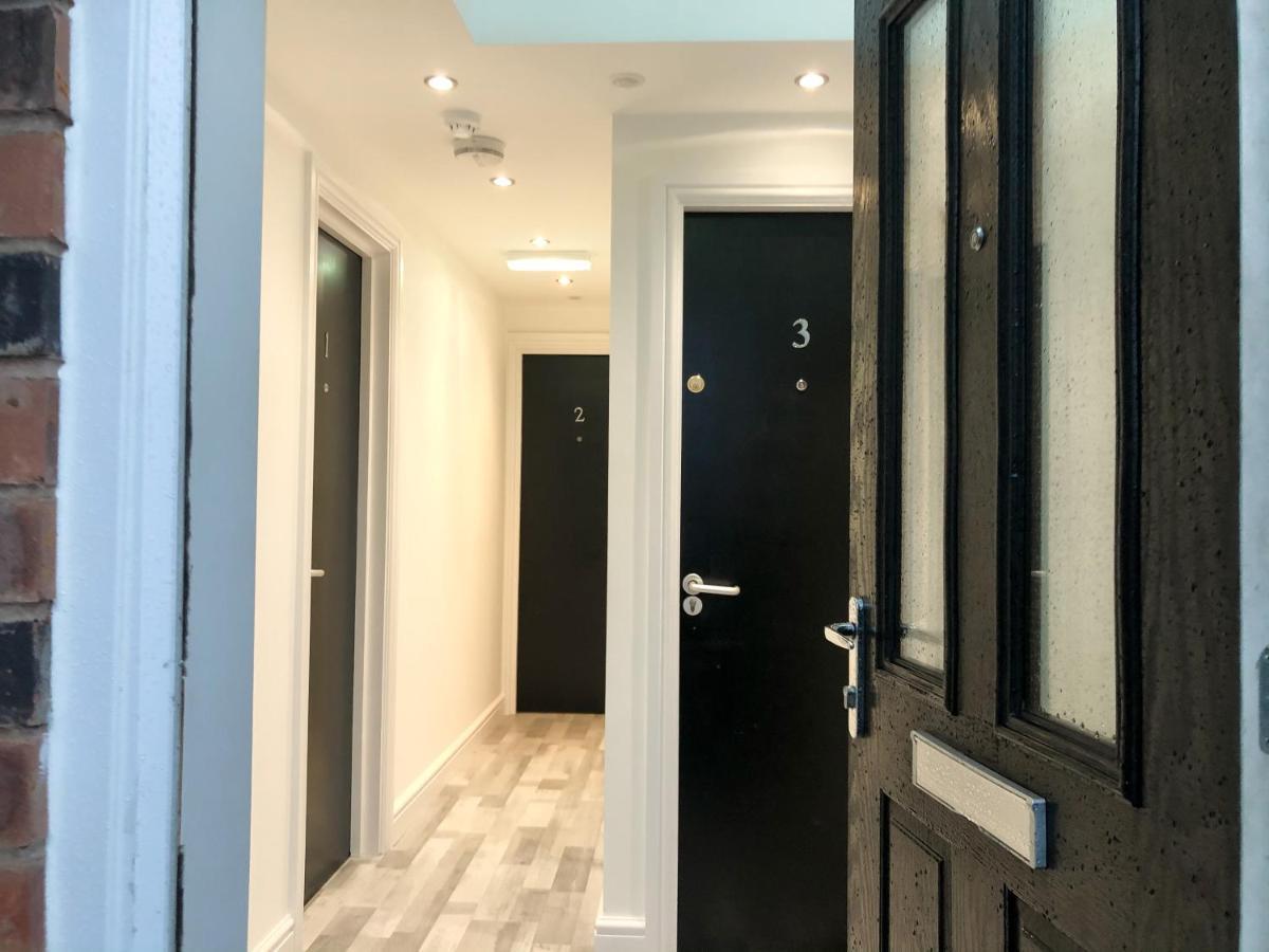 10Min To City - Free Parking - Private Studio - Contractor Friendly مانشستر المظهر الخارجي الصورة