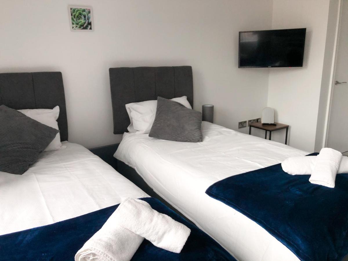 10Min To City - Free Parking - Private Studio - Contractor Friendly مانشستر المظهر الخارجي الصورة